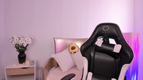 Snapshot of gaby_yummy chatting on February 25, 5:15 pm Gabriela online show from February 25, 5:15 pm
