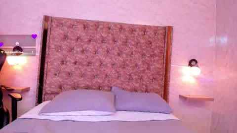 Snapshot of gabydesire chatting on February 18, 3:31 am GABY DESIRE online show from February 18, 3:31 am