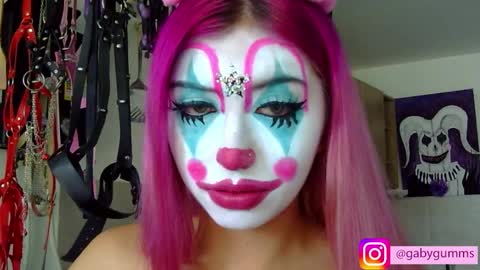 gabygumms online show from October 24, 1:40 pm