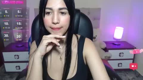 Snapshot of gabyy_cute_ chatting on November 26, 1:17 am GABYlIndependent model online show from November 26, 1:17 am