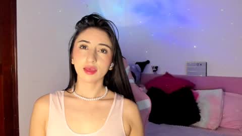 Snapshot of gabyye_capprins chatting on February 26, 1:21 am gabyye capprins online show from February 26, 1:21 am