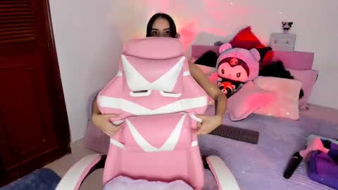 Snapshot of gabyye_capprins chatting on February 26, 7:27 pm gabyye capprins online show from February 26, 7:27 pm