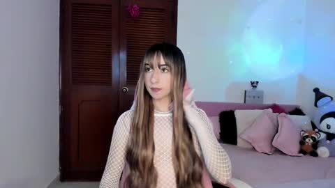 Snapshot of gabyye_capprins chatting on February 27, 8:09 pm gabyye capprins online show from February 27, 8:09 pm