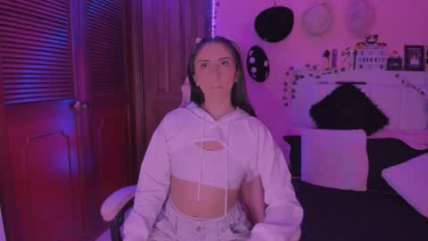 Snapshot of gabyye_capprins chatting on October 3, 12:51 am gabyye capprins online show from October 3, 12:51 am