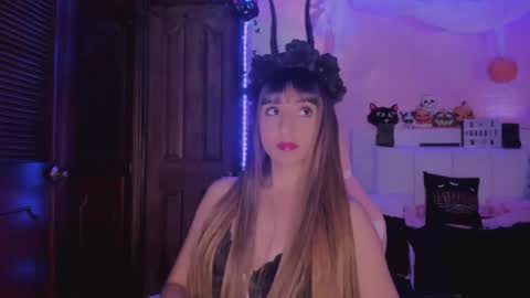 Snapshot of gabyye_capprins chatting on October 9, 12:30 am gabyye capprins online show from October 9, 12:30 am