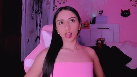 Snapshot of gabyye_capprins chatting on October 31, 12:33 am gabyye capprins online show from October 31, 12:33 am