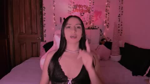 Snapshot of gabyye_capprins chatting on November 15, 12:30 am gabyye capprins online show from November 15, 12:30 am