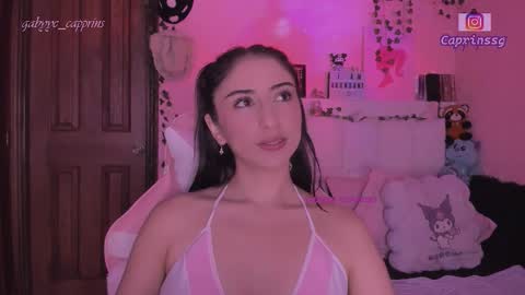 gabyye capprins online show from February 22, 1:18 am