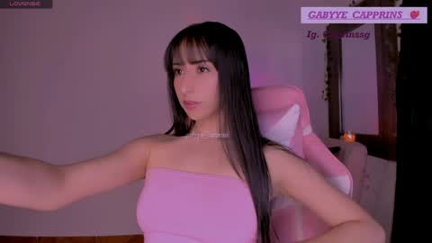 gabyye capprins online show from April 22, 2:03 am