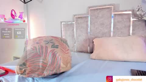 gabyyjones online show from November 5, 11:54 am