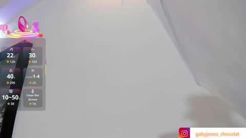 gabyyjones online show from November 13, 11:20 am