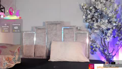 gabyyjones online show from November 16, 11:38 am