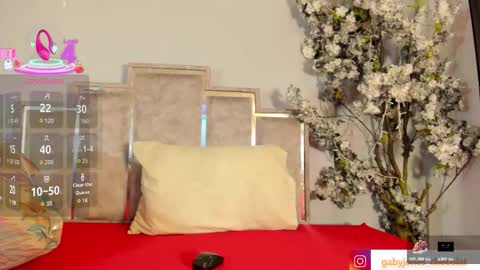 gabyyjones online show from November 27, 12:51 pm