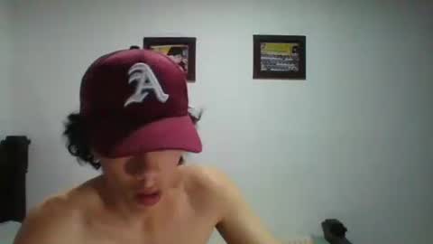 Snapshot of gadiel_sex chatting on February 16, 9:27 pm gadiel_sex online show from February 16, 9:27 pm