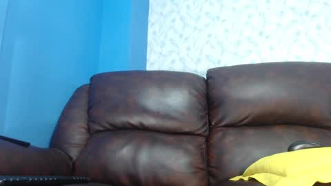 Snapshot of gadiel_sex chatting on February 17, 9:52 pm gadiel_sex online show from February 17, 9:52 pm