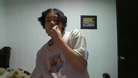 Snapshot of gadiel_sex chatting on February 21, 11:43 pm gadiel_sex online show from February 21, 11:43 pm