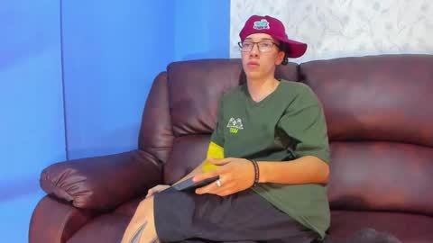 Snapshot of gadiel_sex chatting on February 28, 6:09 pm gadiel_sex online show from February 28, 6:09 pm