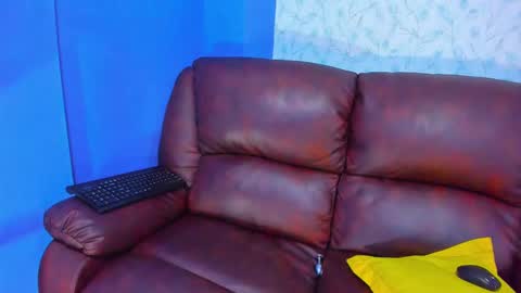 Snapshot of gadiel_sex chatting on March 4, 5:34 pm gadiel_sex online show from March 4, 5:34 pm