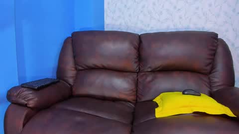 Snapshot of gadiel_sex chatting on March 5, 7:27 pm gadiel_sex online show from March 5, 7:27 pm