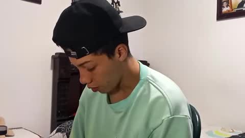 Snapshot of gadiel_sex chatting on October 5, 9:13 pm gadiel_sex online show from October 5, 9:13 pm