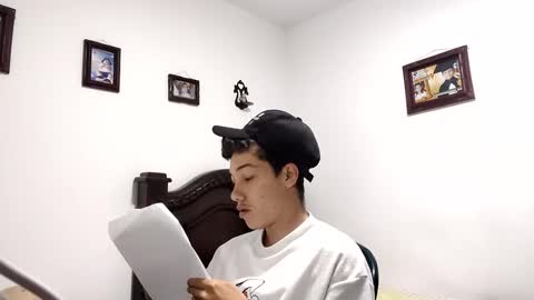 Snapshot of gadiel_sex chatting on October 24, 11:28 am gadiel_sex online show from October 24, 11:28 am