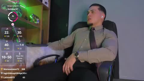 Snapshot of gael_williams3 chatting on October 2, 12:12 pm gael_williams3 online show from October 2, 12:12 pm