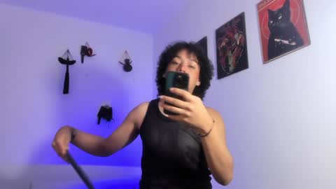 Gael Conner online show from December 12, 4:26 am