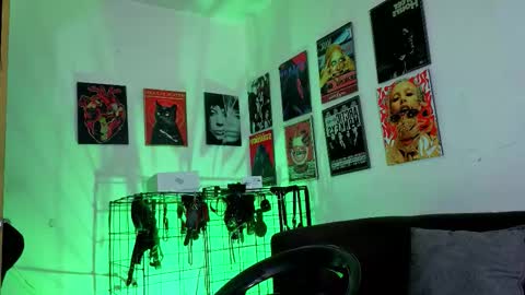 Gael Conner online show from November 15, 4:10 am