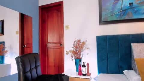 GahiaBelucci online show from January 15, 11:59 am