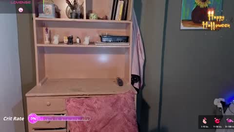 gaia_joness online show from October 17, 1:46 pm