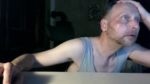 galadriel869 online show from May 3, 8:48 pm