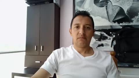 Snapshot of galanteescucha1712 chatting on May 19, 8:09 am galante online show from May 19, 8:09 am