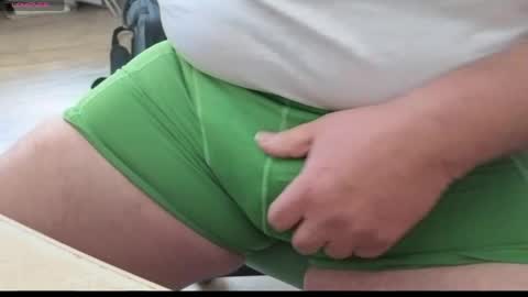 Stutzen online show from April 22, 1:45 pm