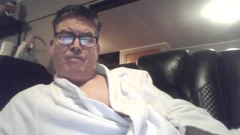 Snapshot of gameon1969 chatting on December 10, 5:28 am gameon1969 online show from December 10, 5:28 am