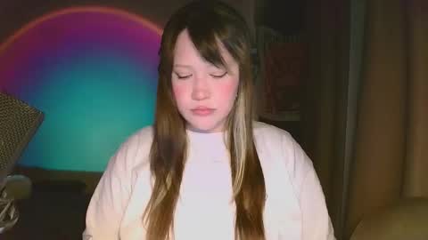 Snapshot of gamergirl01 chatting on October 7, 4:04 pm Alex brb in 2 hours online show from October 7, 4:04 pm