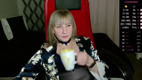 Janette online show from November 21, 7:45 pm