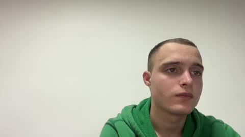 Max online show from February 10, 8:46 pm