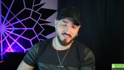 Chris  Dont forget to gift me thumb up Its very important to me and makes me happy AF  online show from December 3, 5:53 am