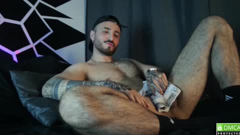 Chris  Dont forget to gift me thumb up Its very important to me and makes me happy AF  online show from December 22, 9:11 am