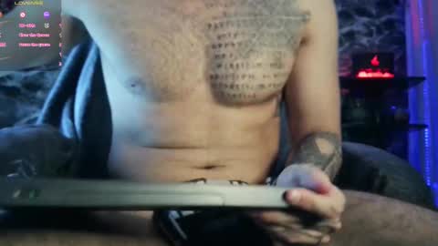 Chris  Dont forget to gift me thumb up Its very important to me and makes me happy AF  online show from February 11, 8:26 am