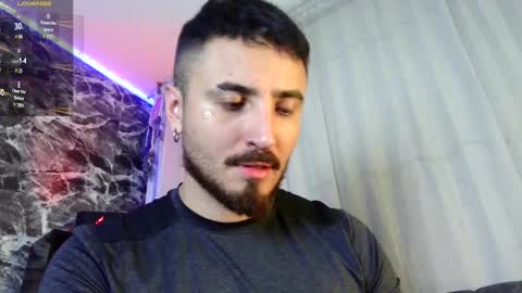 Chris  Dont forget to gift me thumb up Its very important to me and makes me happy AF  online show from September 25, 6:28 am