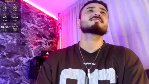 Chris  Dont forget to gift me thumb up Its very important to me and makes me happy AF  online show from October 10, 6:12 am