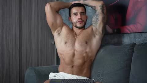 Garret online show from August 5, 1:52 am