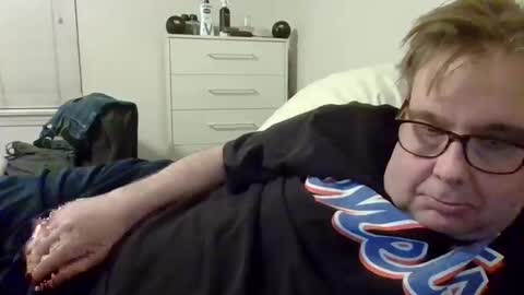 Gary online show from March 29, 1:27 am