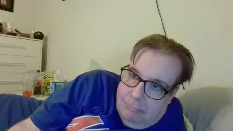 Snapshot of garyg930 chatting on May 24, 1:21 am Gary online show from May 24, 1:21 am