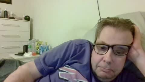 Snapshot of garyg930 chatting on June 23, 1:58 am Gary online show from June 23, 1:58 am