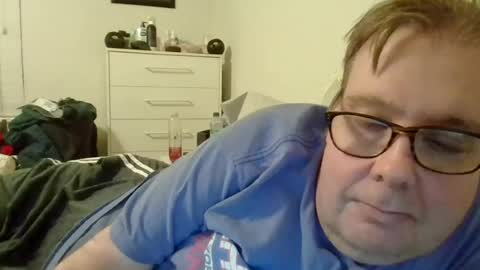 Snapshot of garyg930 chatting on June 26, 5:01 am Gary online show from June 26, 5:01 am