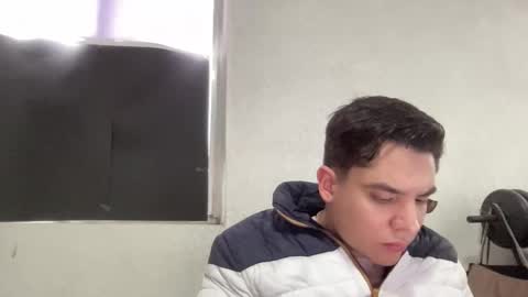 garypinepineapple online show from June 7, 2:43 pm
