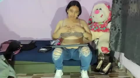 Snapshot of gaticahot001 chatting on February 3, 9:29 pm Diana online show from February 3, 9:29 pm