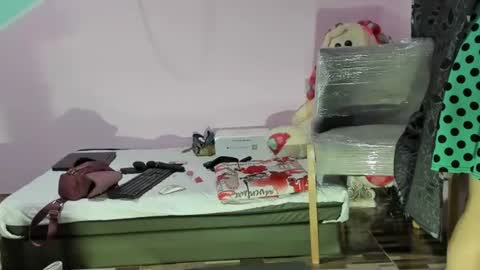 Snapshot of gaticahot001 chatting on February 20, 11:42 am Diana online show from February 20, 11:42 am